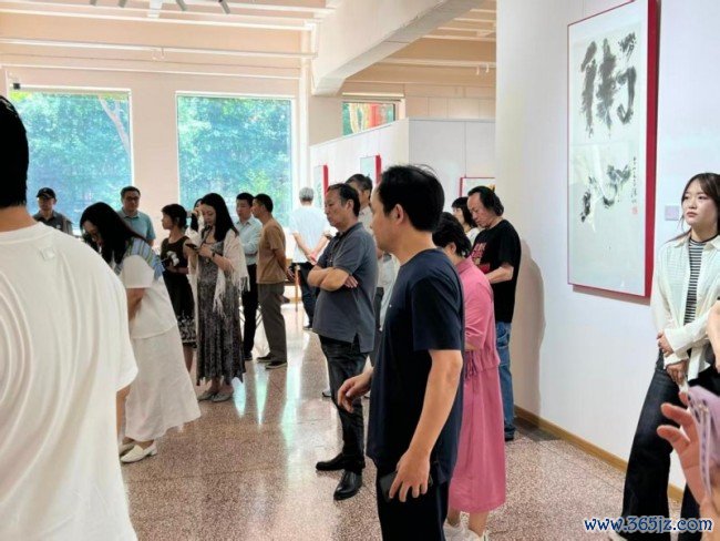 “闲——王清州作品展”在北京798情修艺术空间开幕
