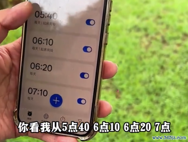 85后送考姆妈赞赏满头白首 称考完要把手机闹钟全关掉