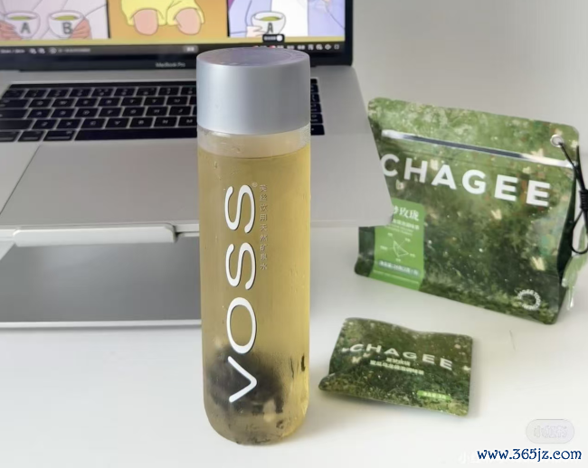小罐茶、竹叶青、霸王茶姬用冷泡袋茶宠年青东说念主，茶里高端梦碎待鼎新